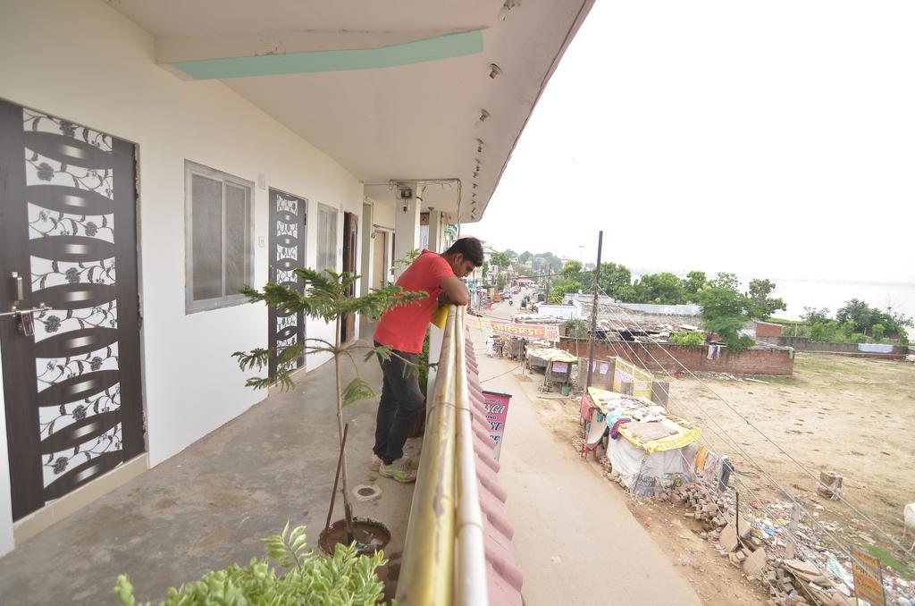 Ganga Paying Guest House Varanasi Exterior foto